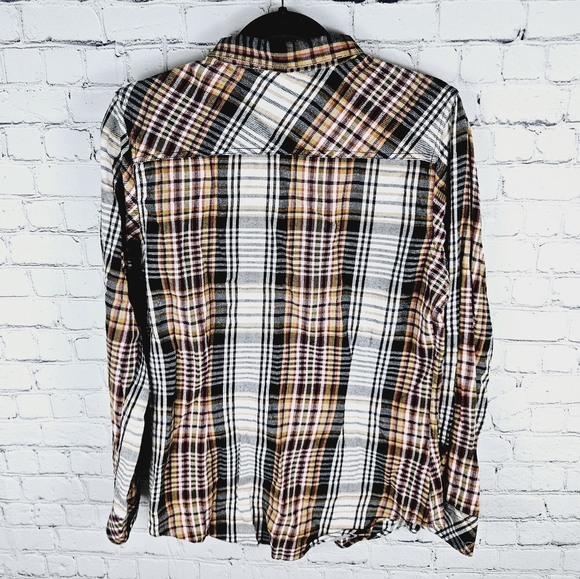 KAVU | woodland plaid flannel button up collared long sleeve shirt - Picture 3 of 5